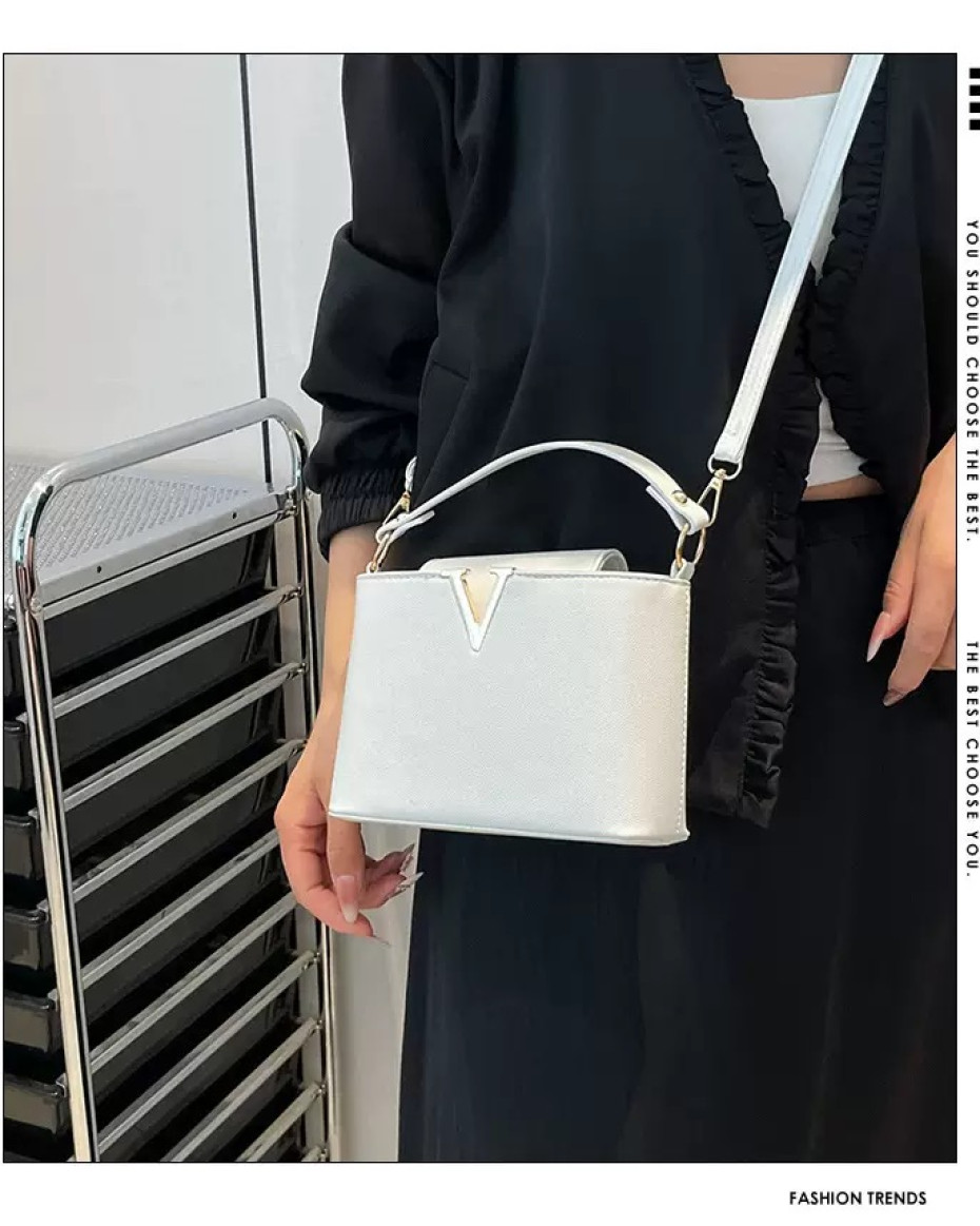 V Plain Bag
