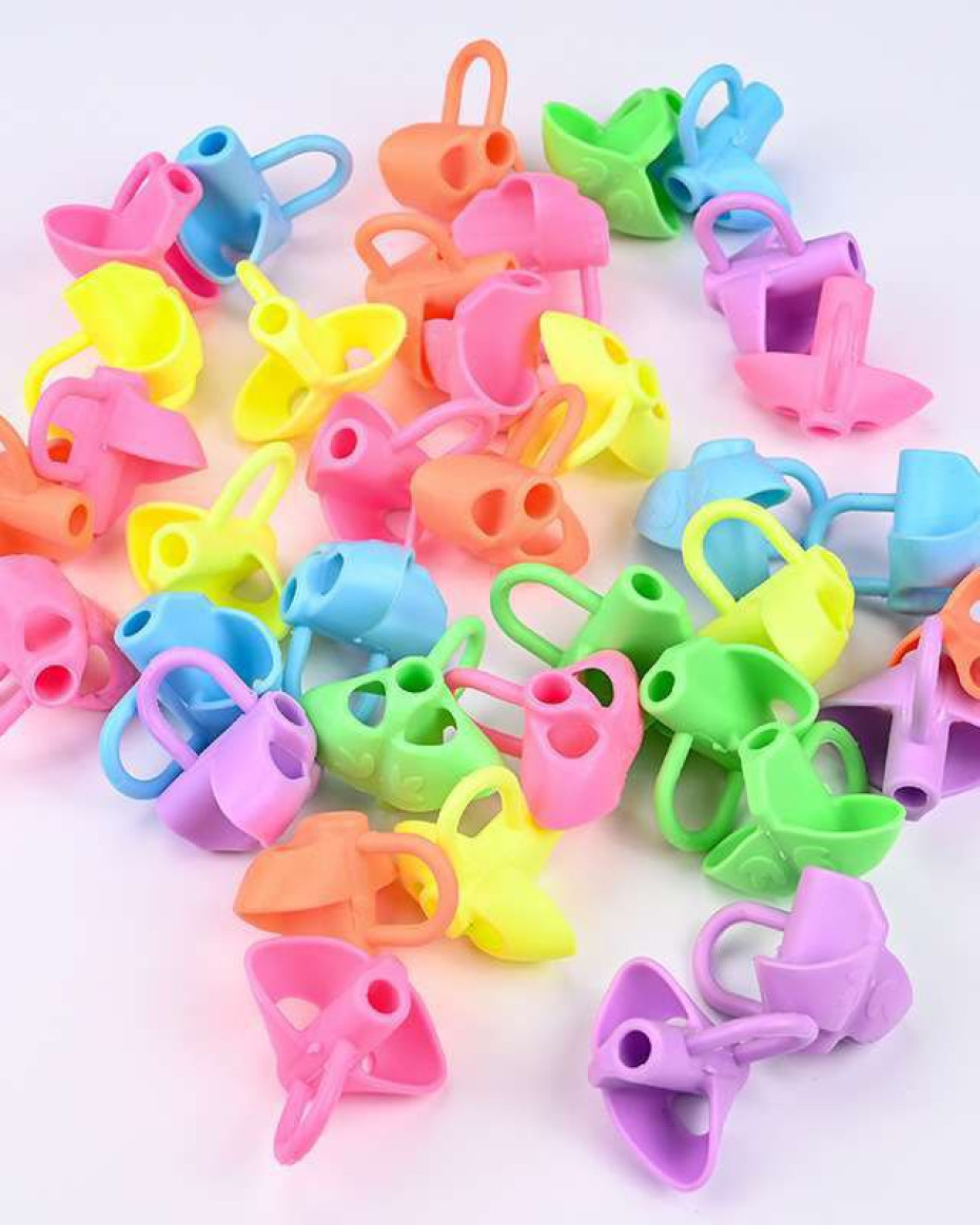 *Pencil grips holder for Kids Handwriting Correction 🥰made of Silicone