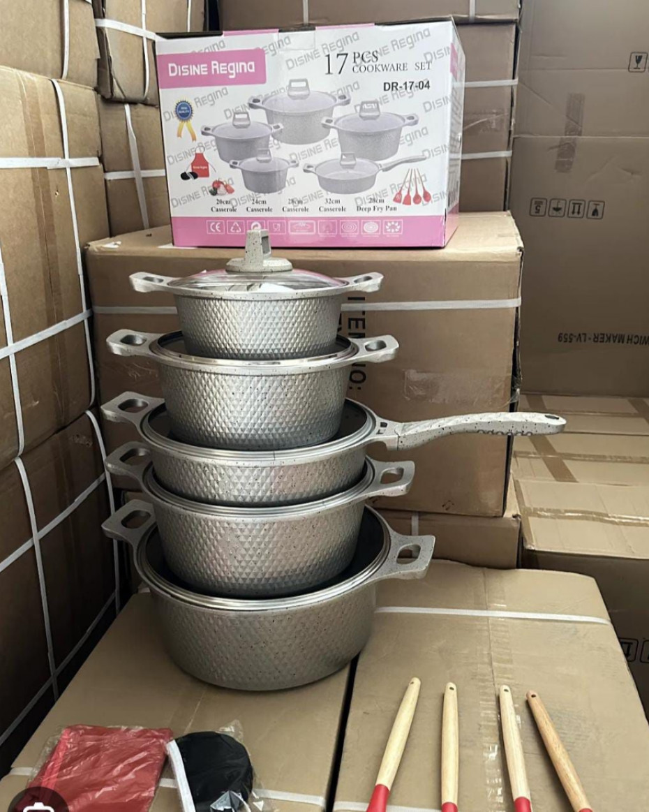 *17PCS DESNIE REGINA GRANITE COOKWARE SET••20,24,26,32CM&28CM DEEP FRYPAN,APRON,NONSTICK SPOON& POT HOLDER.