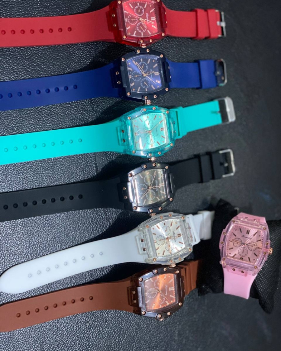 *Unique Water Resistant Silicone Watch