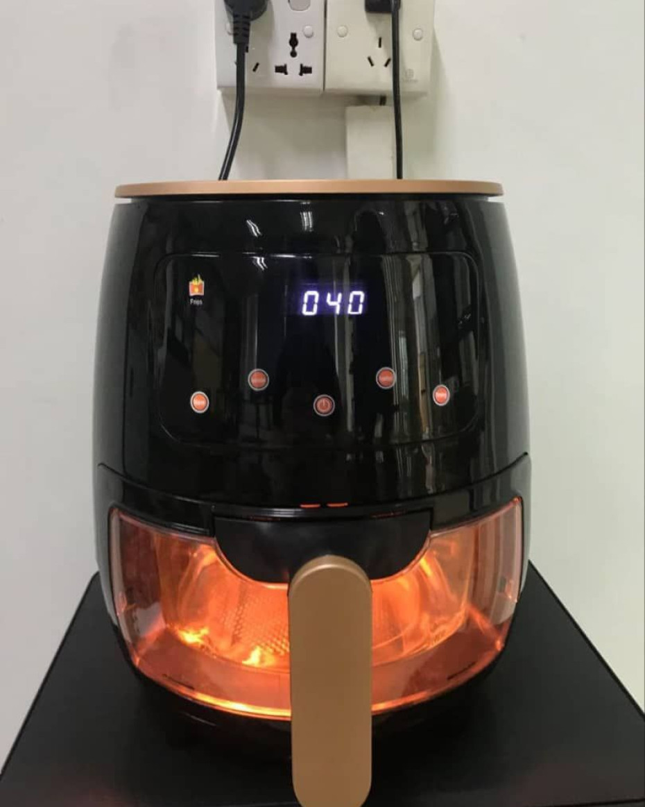 *7LTRS TRANSPARENT KENWOOD MULTIFUNCTIONAL OIL-FREE ELECTRIC AIR FRYER.