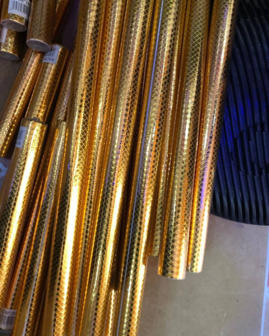 *KITCHEN/WARDROBE WALL PAPER/STICKER.