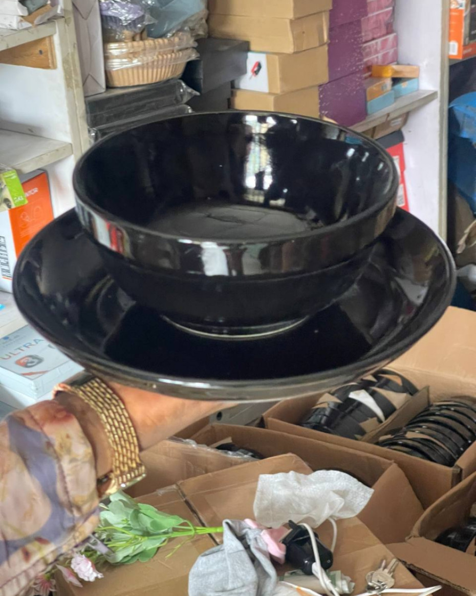 QUALITY BIG SIZE CERAMIC BREAKABLE BLACK PLATE BOWL COMBO....