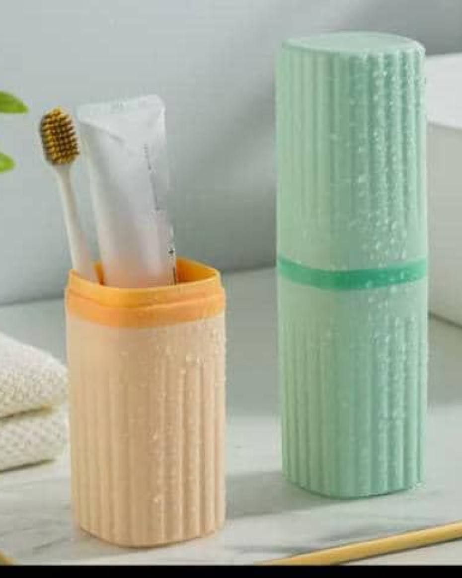 *MEDIUM TRAVEL BRUSH/PASTE HOLDER