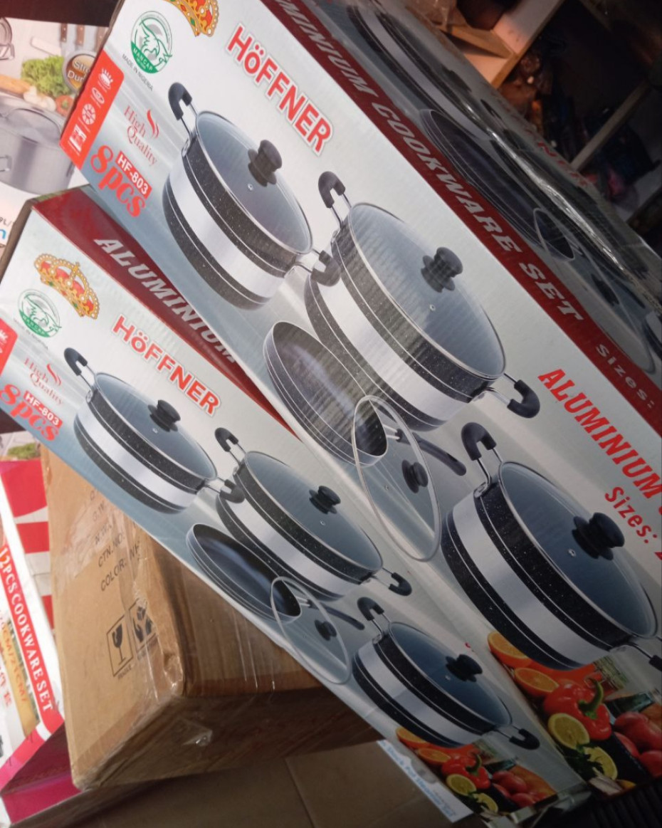 *HOFFNER QUALITY NONSTICK POT AND FRYPAN.