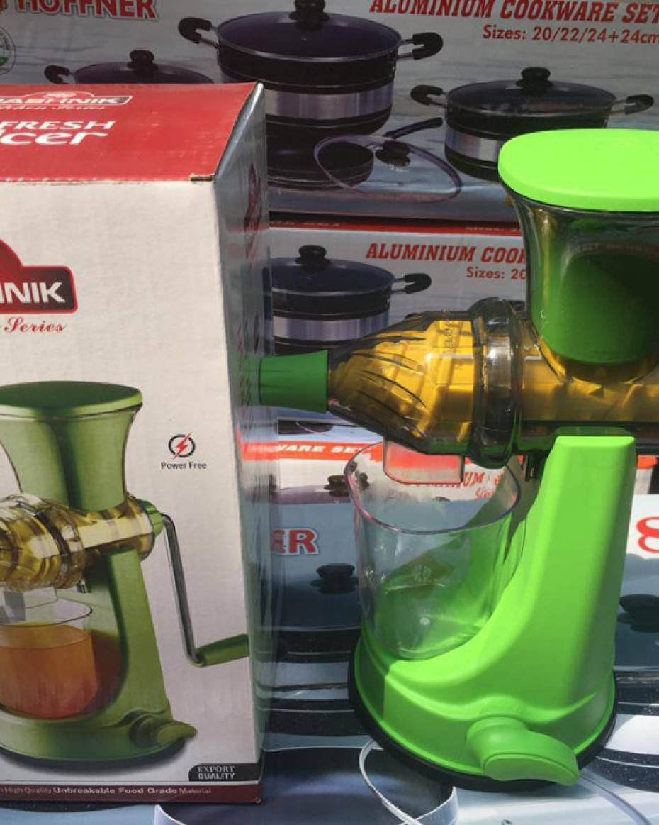 *MULTIFUNCTIONAL MANUAL FRUIT JUICER/EXTRACTOR