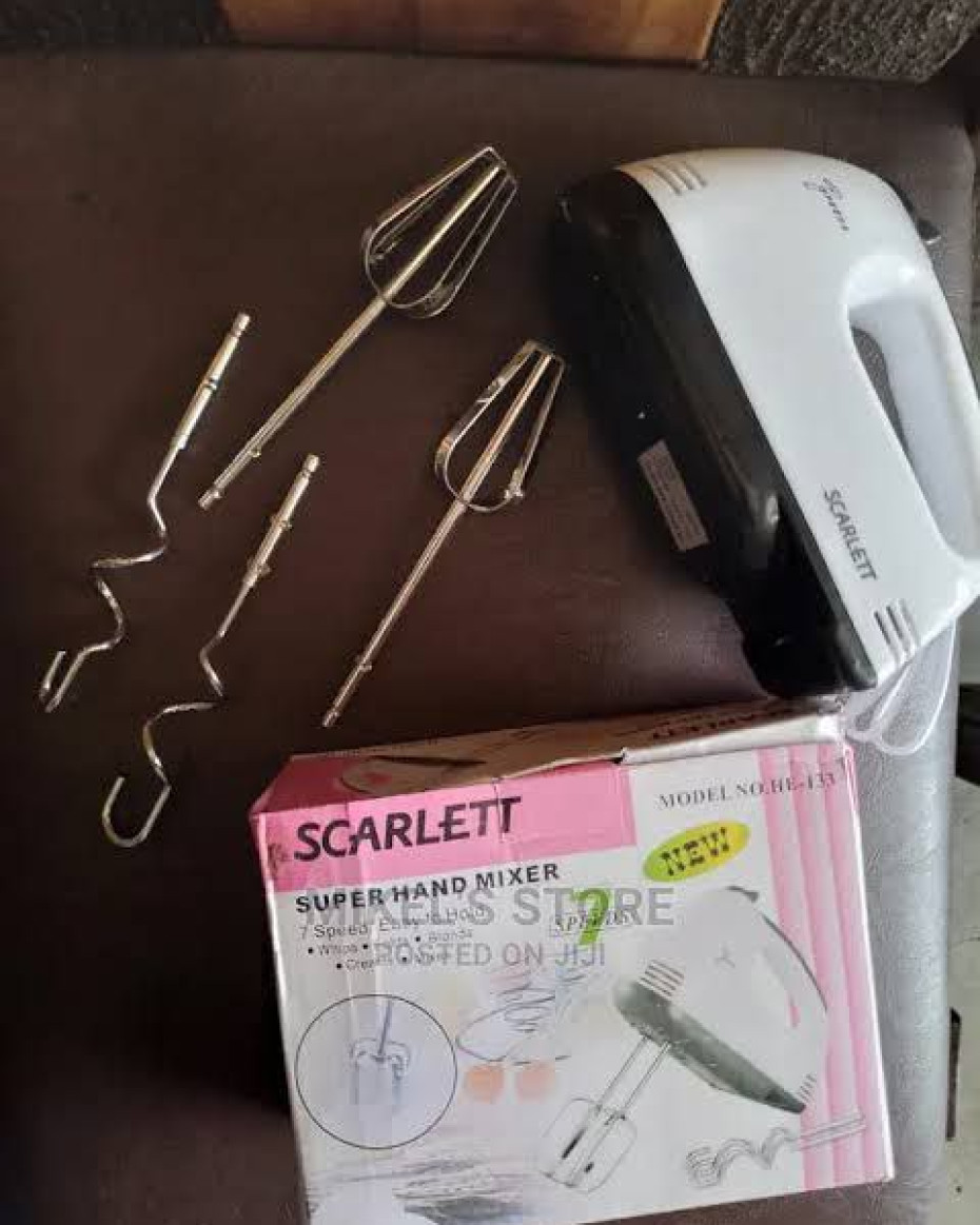*SCARLETT ELECTRIC HAND MIXER...