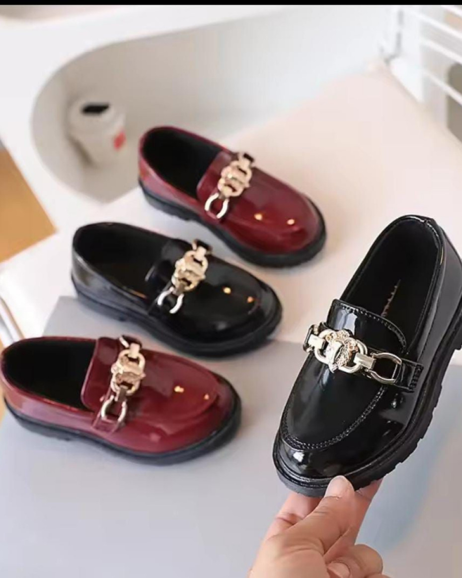 *High Quality Patent(Glossy) British Unisex Shoes Comes In a Box.BLACK