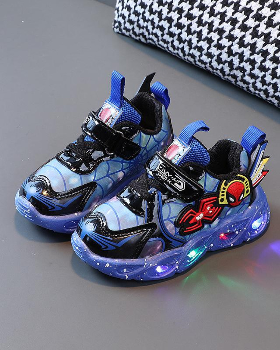 *QUALITY SPIDERMAN LED LIGHT SNEAKERS..