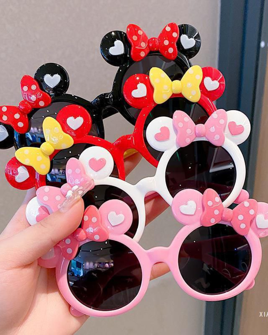 *KIDS DISNEY CARTOON UV PROTECTION GLASSES WITH BOW.