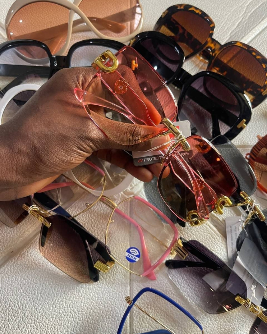 *STYLISH ADULT FASHION GLASSES