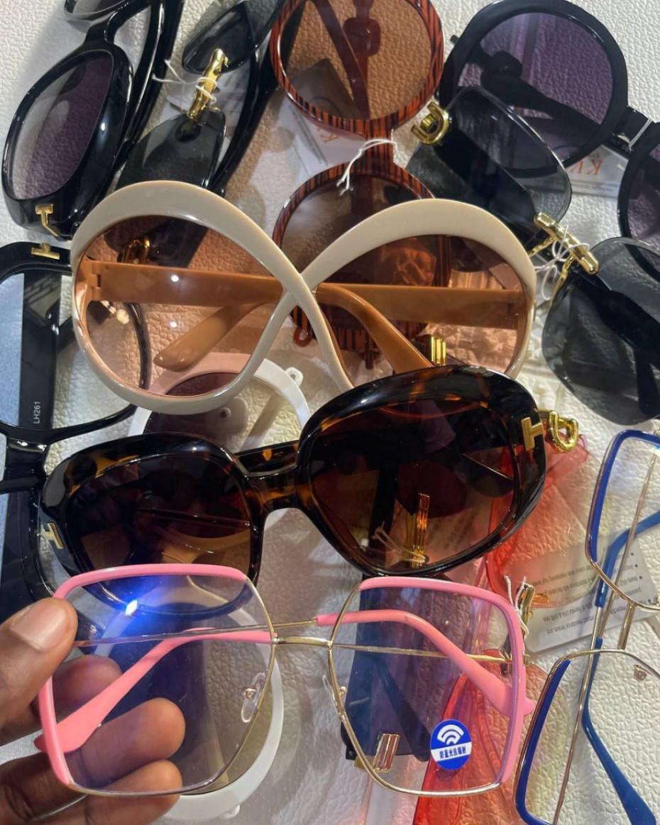 *CUTE ADULT FASHION GLASSES