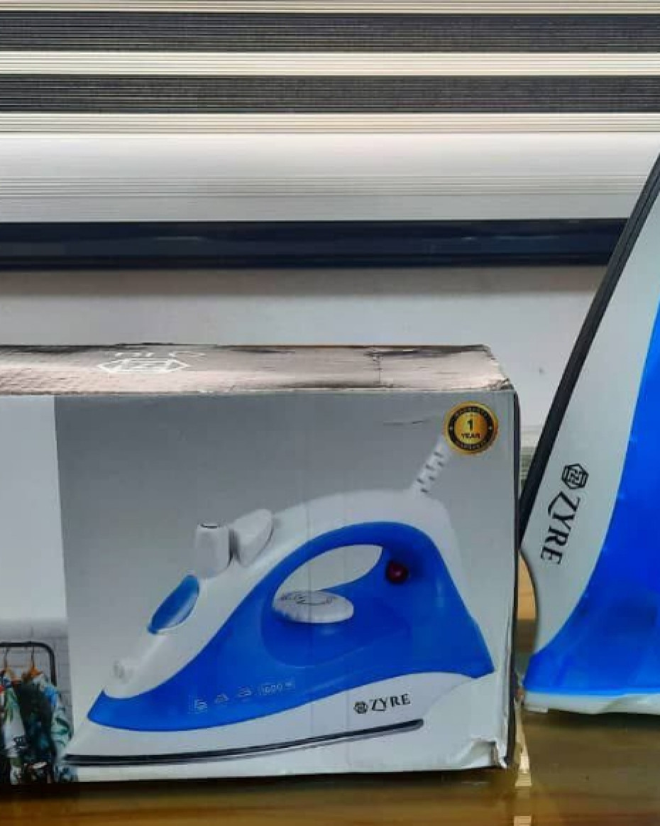 *QUALITY ZYRE BIG STEAM IRON•••