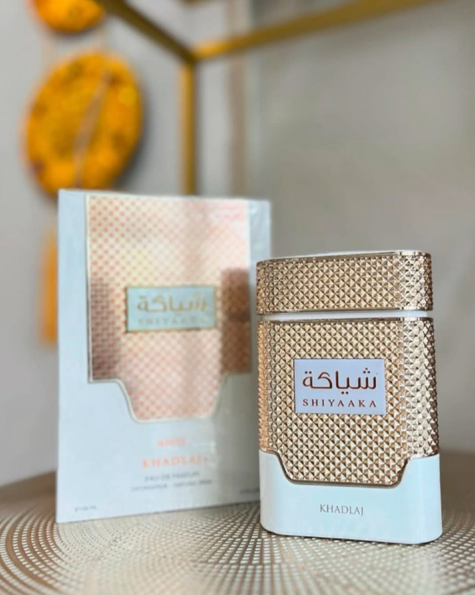 Shiyaaka White Khadlaj