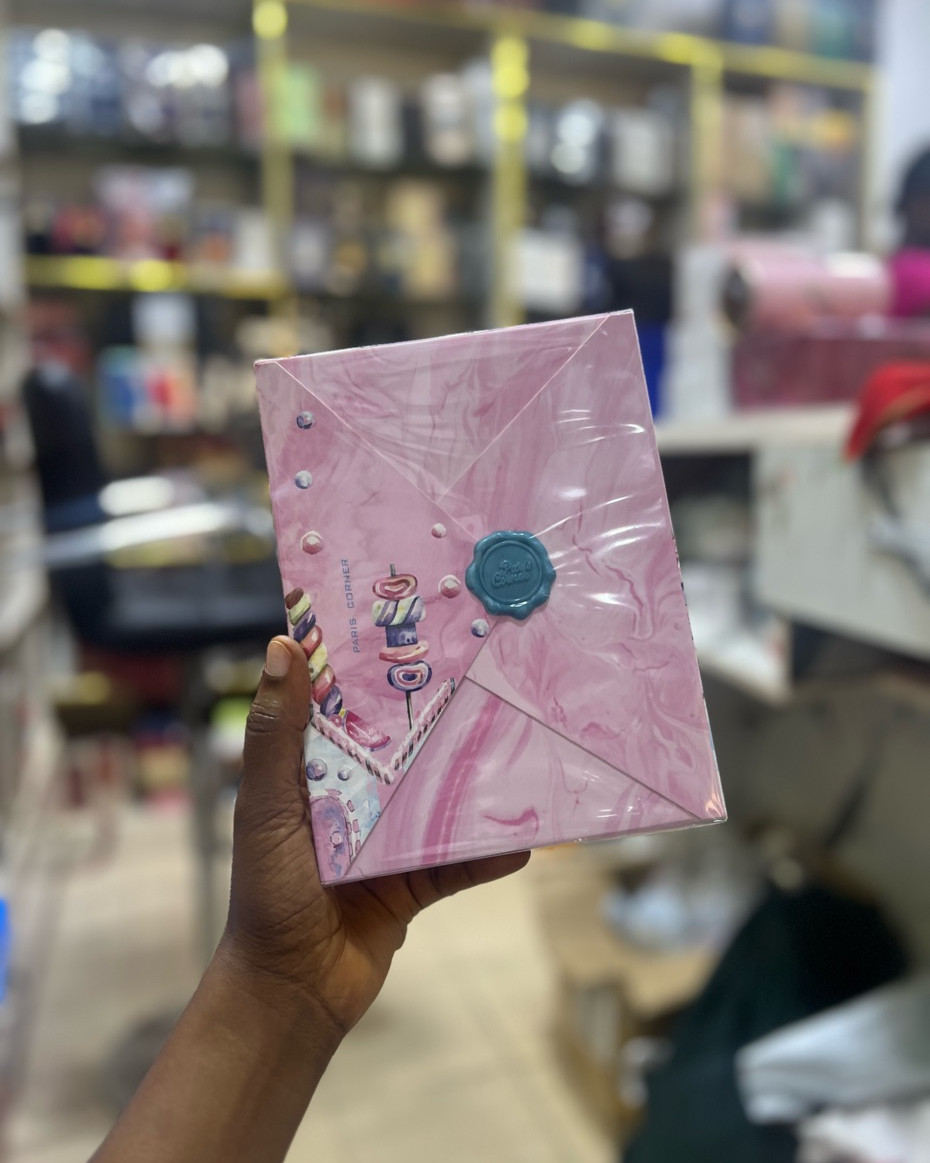 Marshmallow Blush Paris Corner